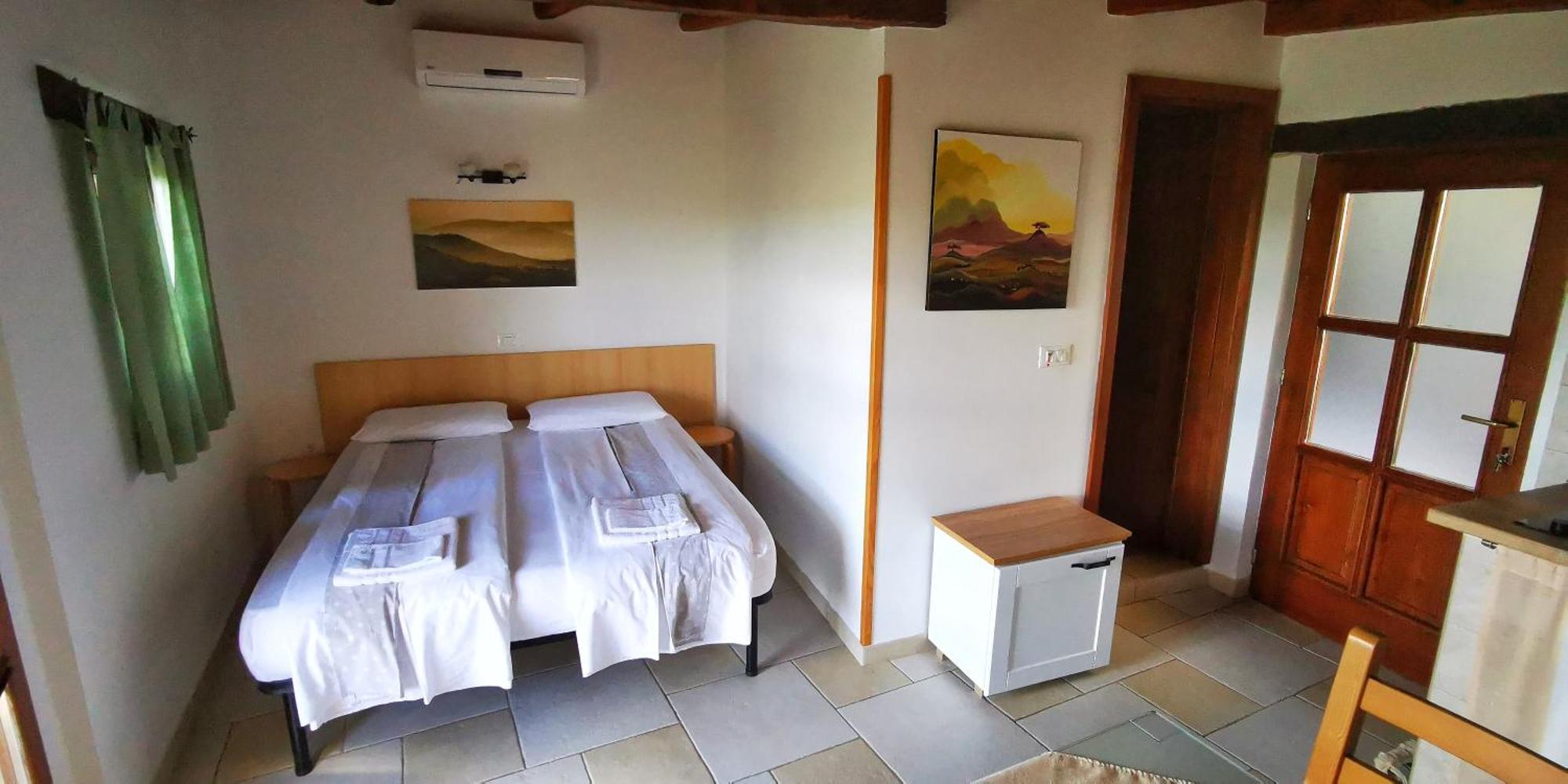 Studio Apartment Belvedere Groznjan Bagian luar foto